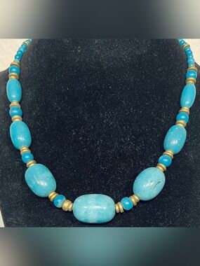 Vintage Turquoise Bead Necklace with Gold Accents